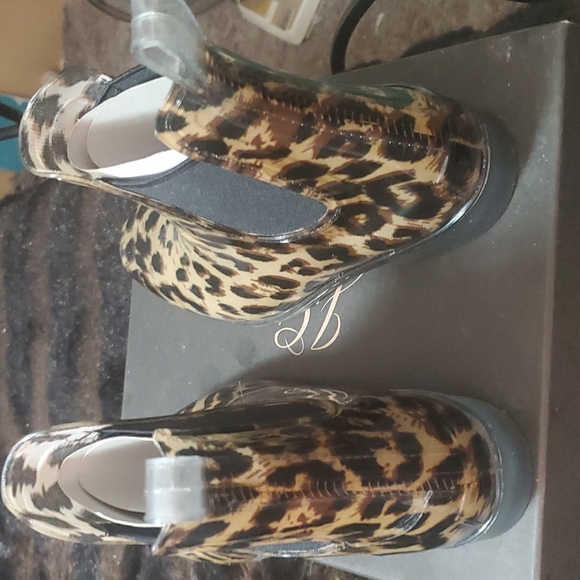 NWT- JCREW Chelsea Leopard Rain Boots - Picture 2 of 5